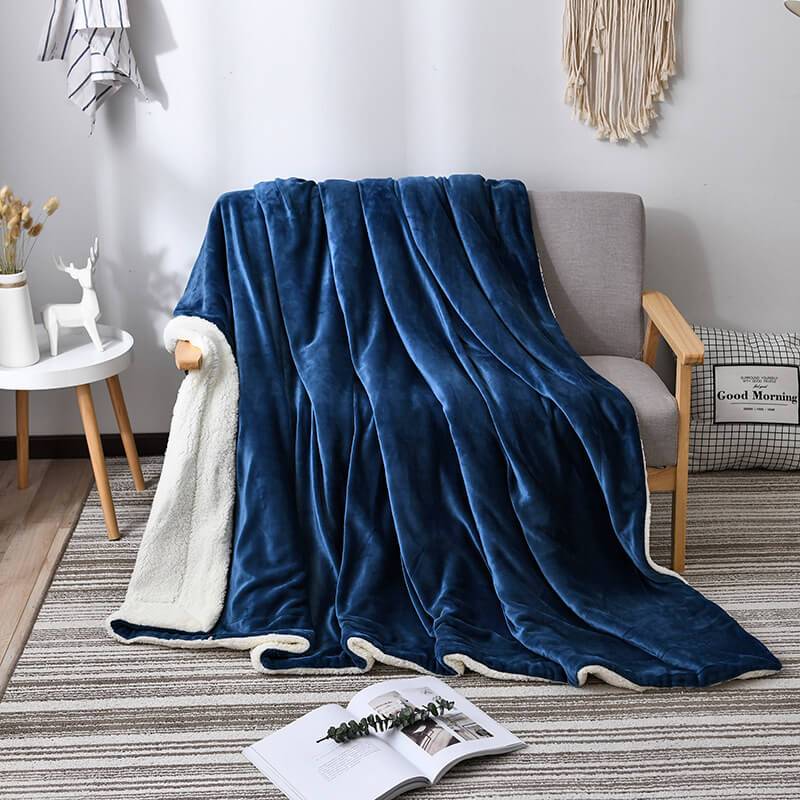 Reversible Sherpa Throw Blanket - Flannel and Fluffy Fleece