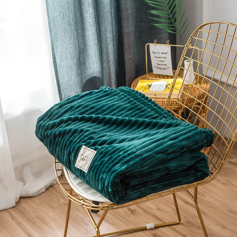 Striped Plush Throw Blanket - Soft Microfibre Polyester Fleece