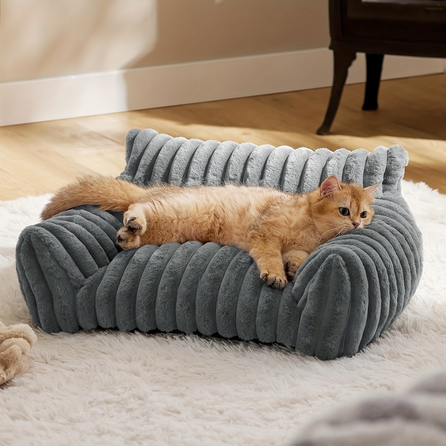 Soft Cat Sofa of Corduroy Fleece with Plush Lining