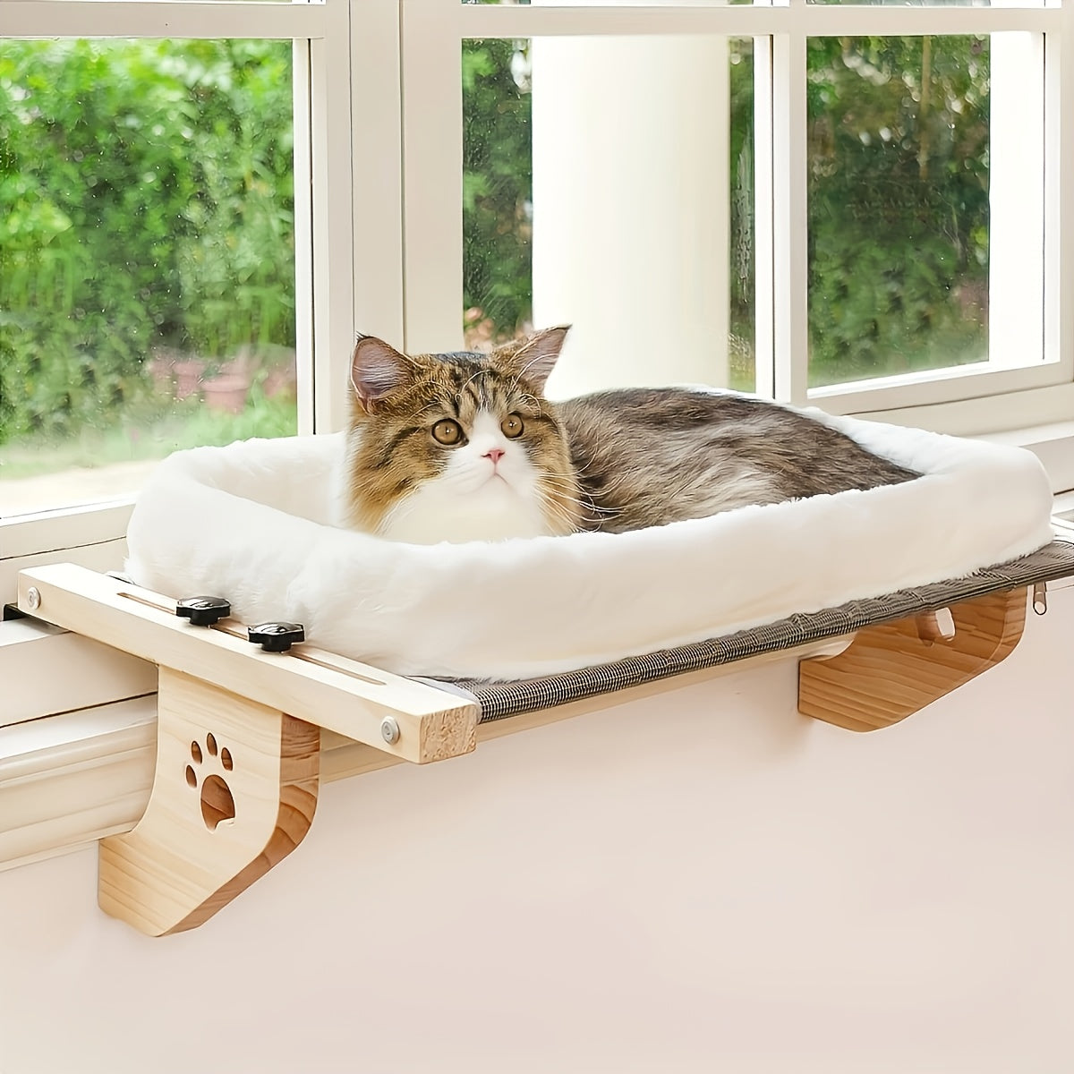 Hanging Cat Bed of Rattan with Soft Plush Lining
