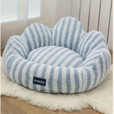 Large Striped Pet Bed of Flannel with Soft Edges