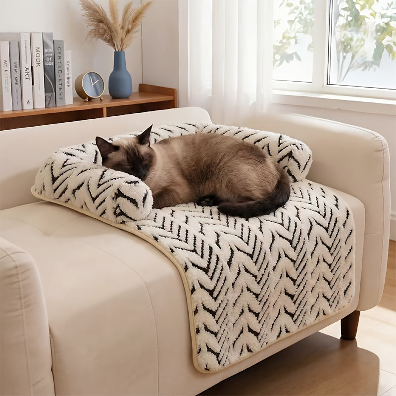 Plush Pet Bed With Raised Edge and Non-Slip Base