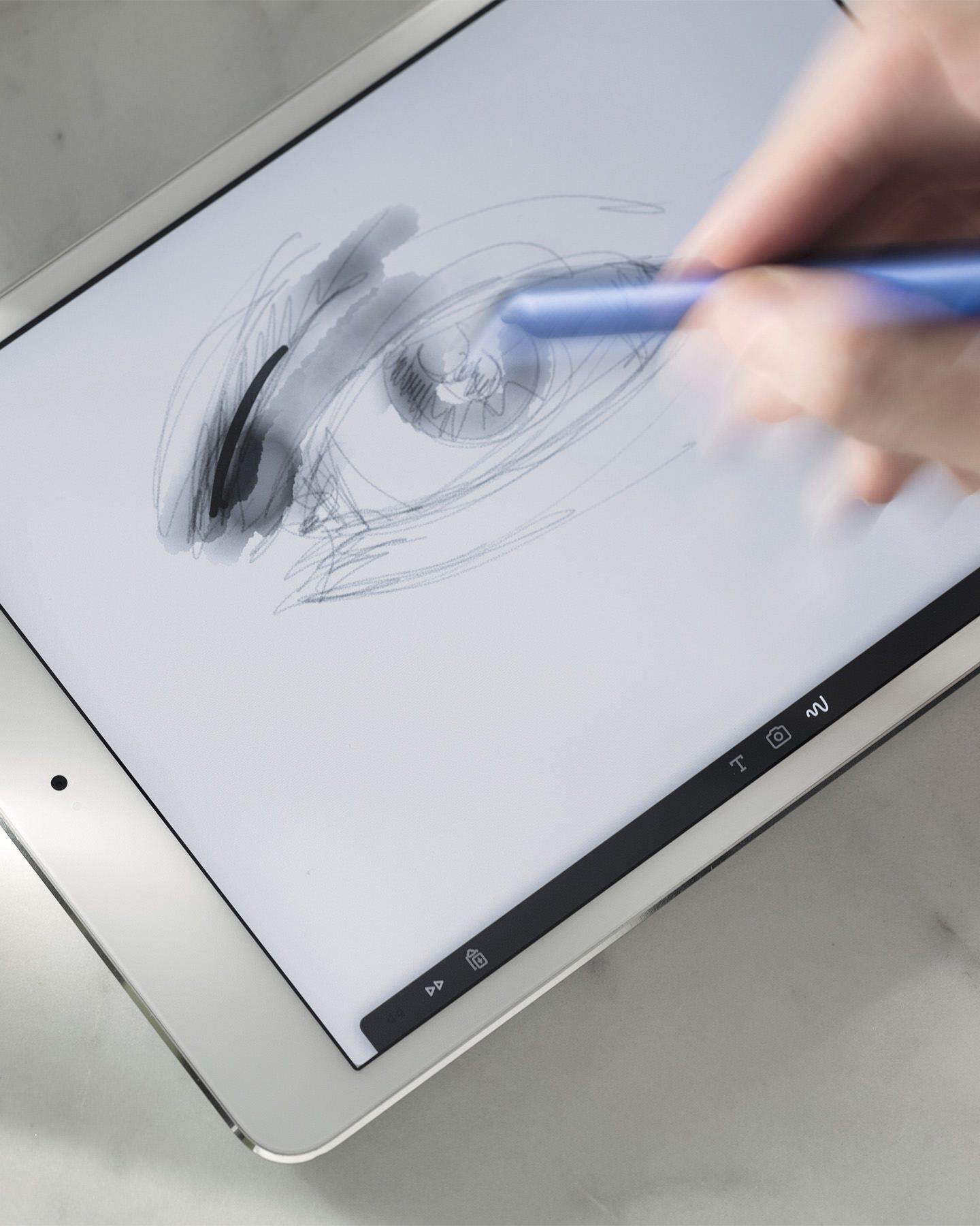 Dual-Purpose Fineliner and Stylus Pen for Everyday Use