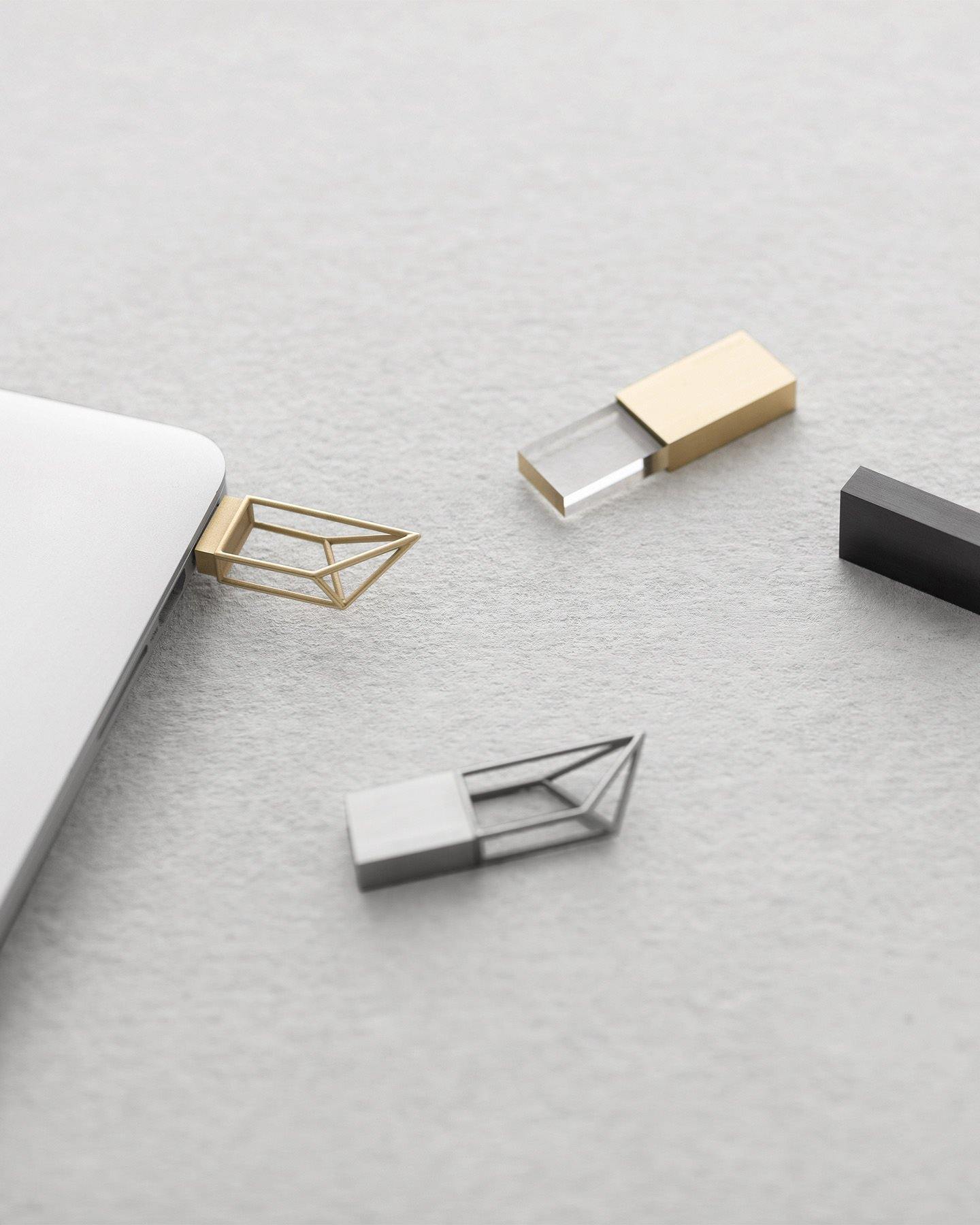 EMPTY MEMORY STRUCTURE Pen Drive for Everyday Practical Use